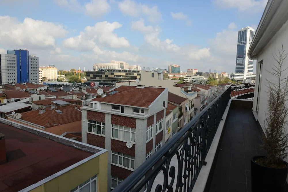 Superior Oda, Şehir Manzaralı