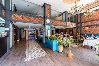 Viva Deluxe Hotel