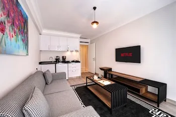 Etiz Hotels & Residences