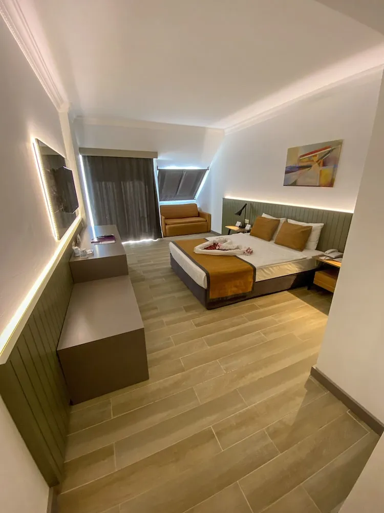 Standard Room, Main Building