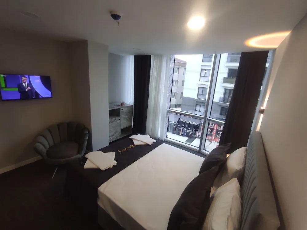 Standard Tek Büyük Yataklı Oda, Kanal Manzaralı