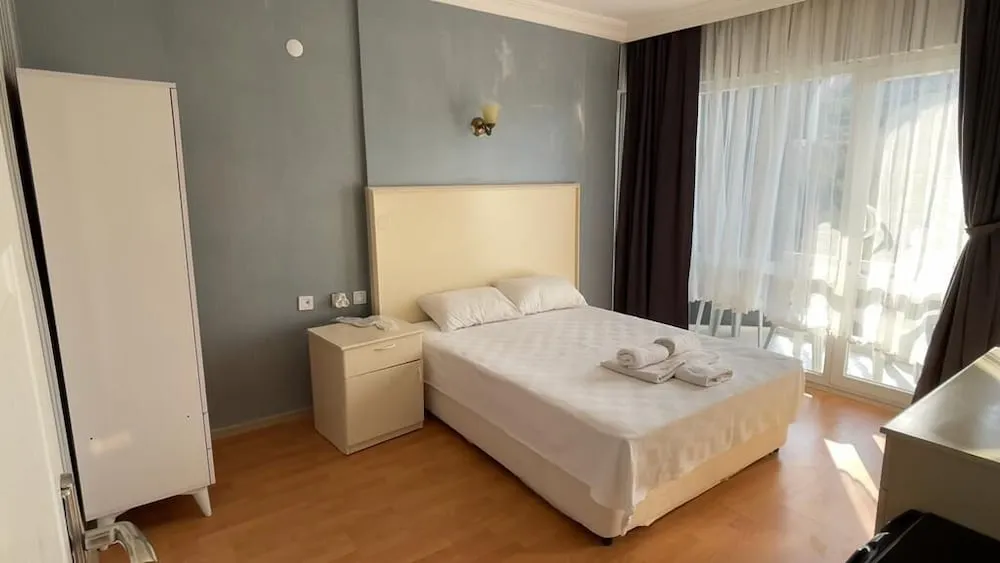 Standard Tek Büyük Yataklı Oda, Dağ Manzaralı