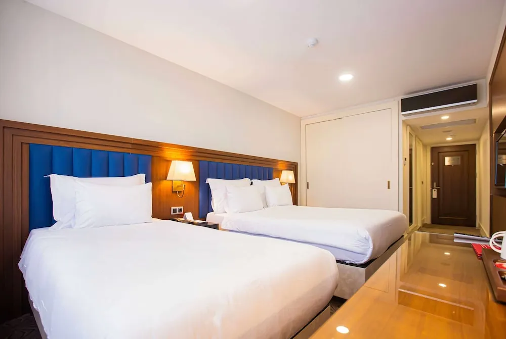 Premium Oda, Sigara İçilmez, Balkon (1 King Bed, 1 Single Bed, Pool View)