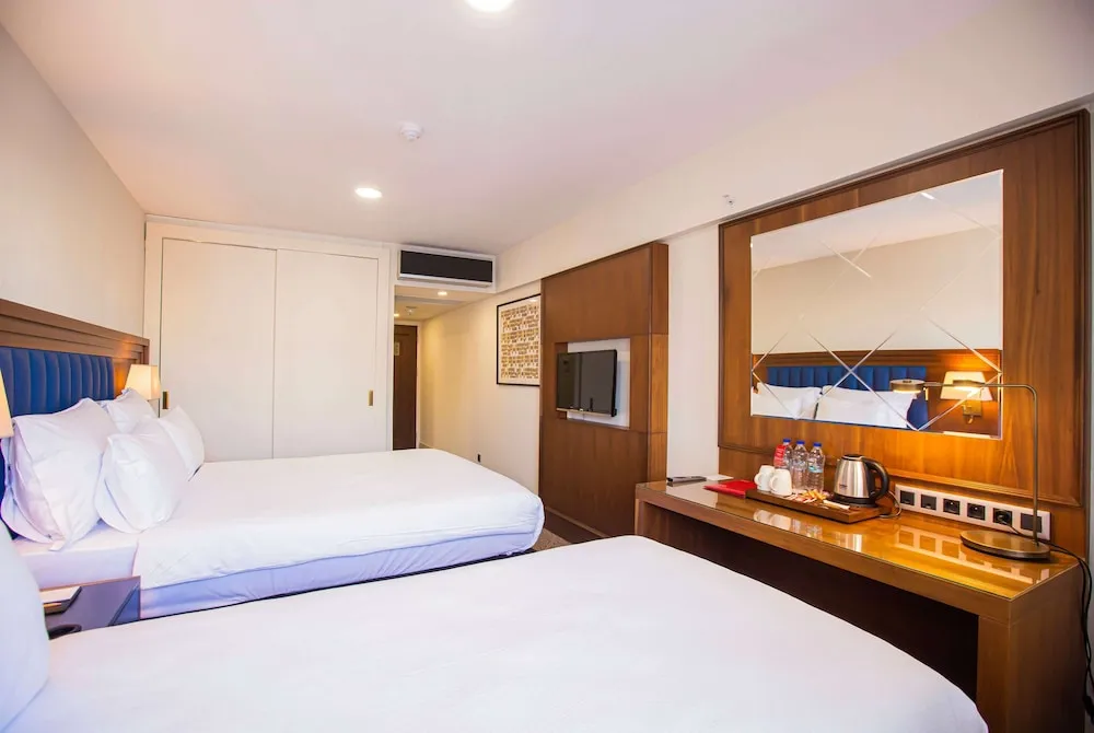Premium Oda, Sigara İçilmez, Balkon (1 King Bed, 1 Single Bed, Pool View)