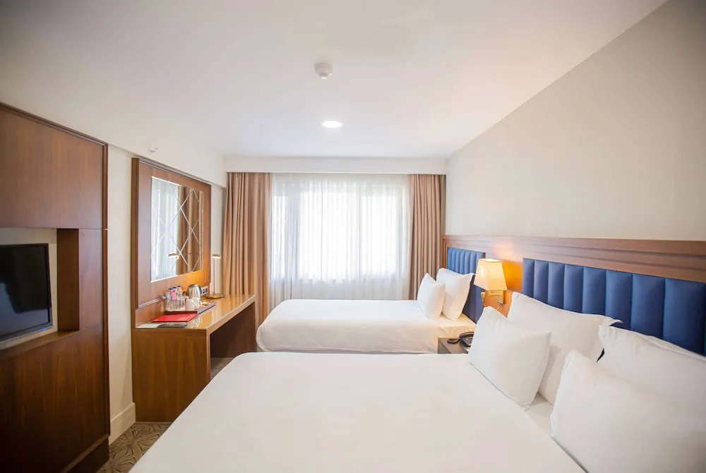 Premium Oda, Sigara İçilmez, Balkon (1 King Bed, 1 Single Bed, Pool View)
