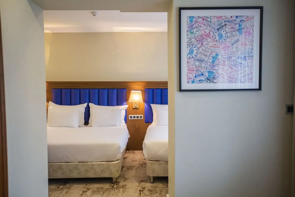 Family Süit, Balkon, Havuz Manzaralı (1 Kingbed, 1 Single Bed)
