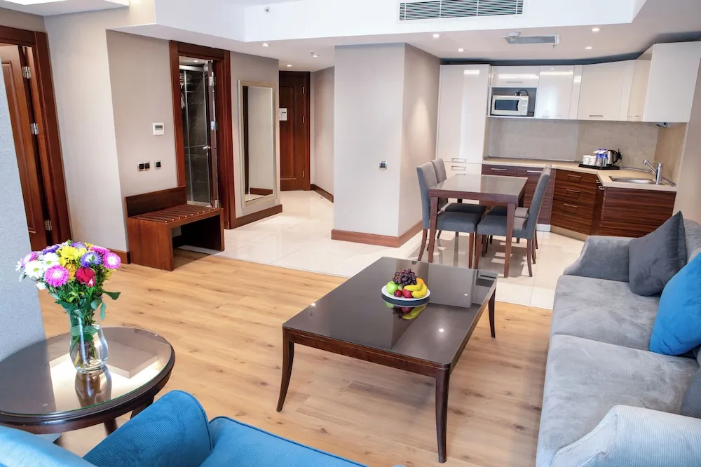 One Bedroom Twin Suite Room