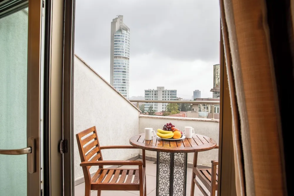 Terrace Queen Room