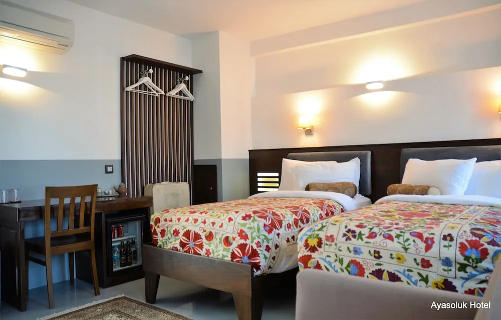 Deluxe King or Twin Room