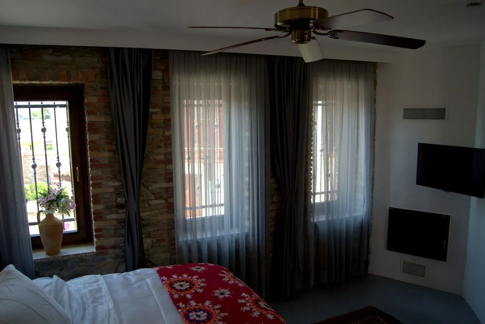 Deluxe King or Twin Room