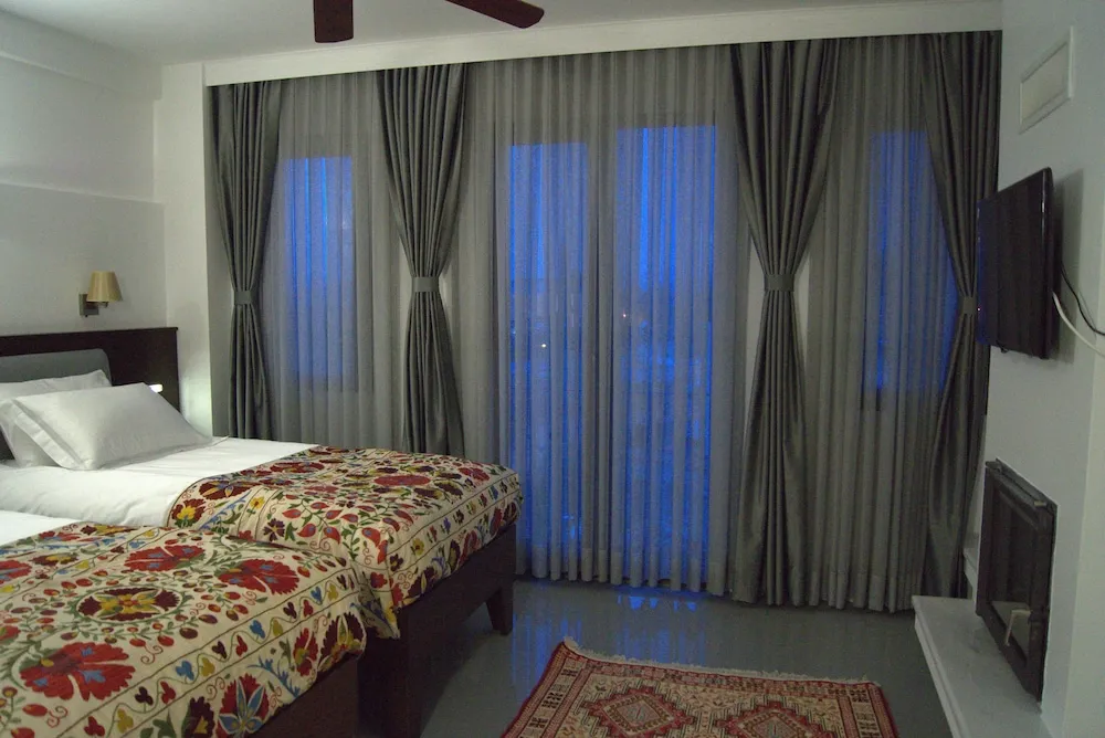 Deluxe King or Twin Room