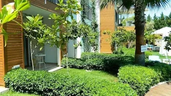 Liona Hotel