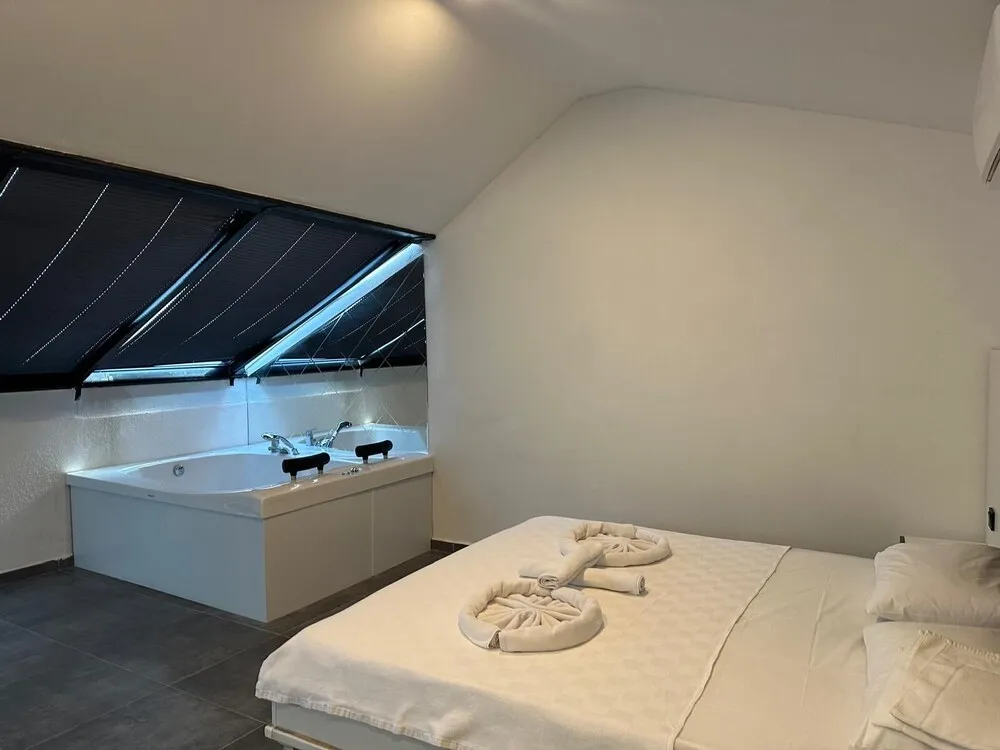 Traditional Apart Daire