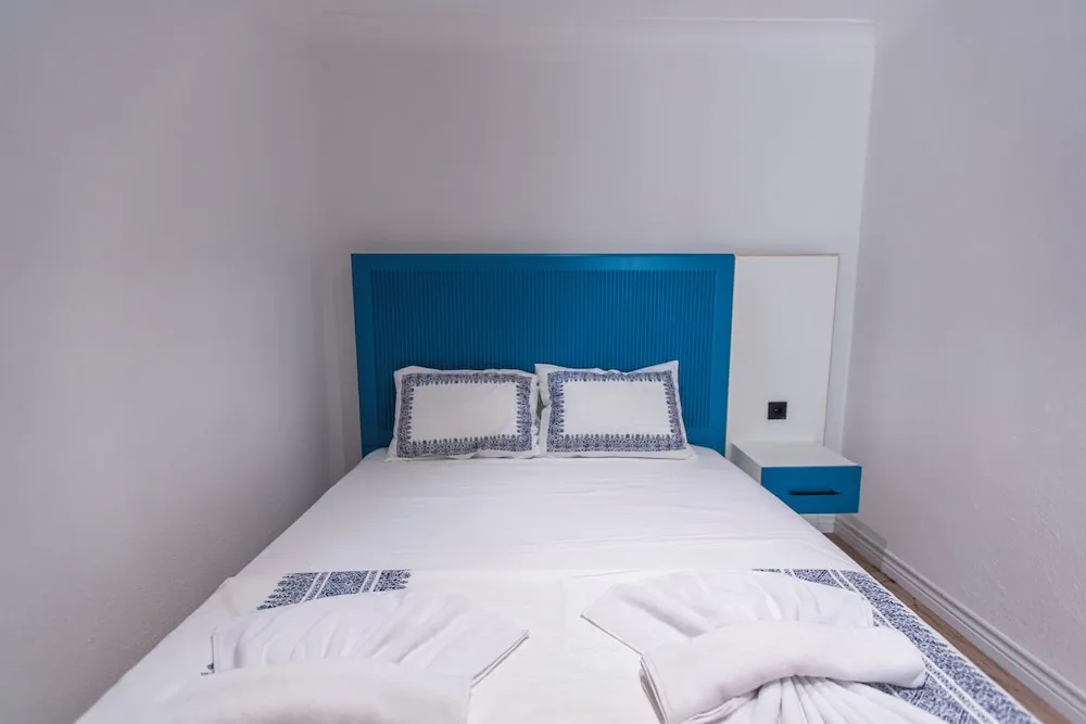 Stüdyo, 1 Büyük (Queen) Boy Yatak