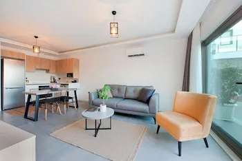 Lodos Suites & Residence