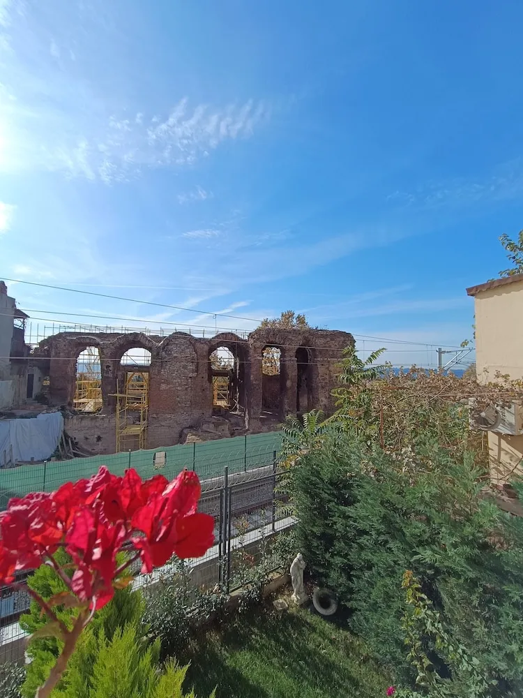 Balkonlu Cift Kisilik Oda