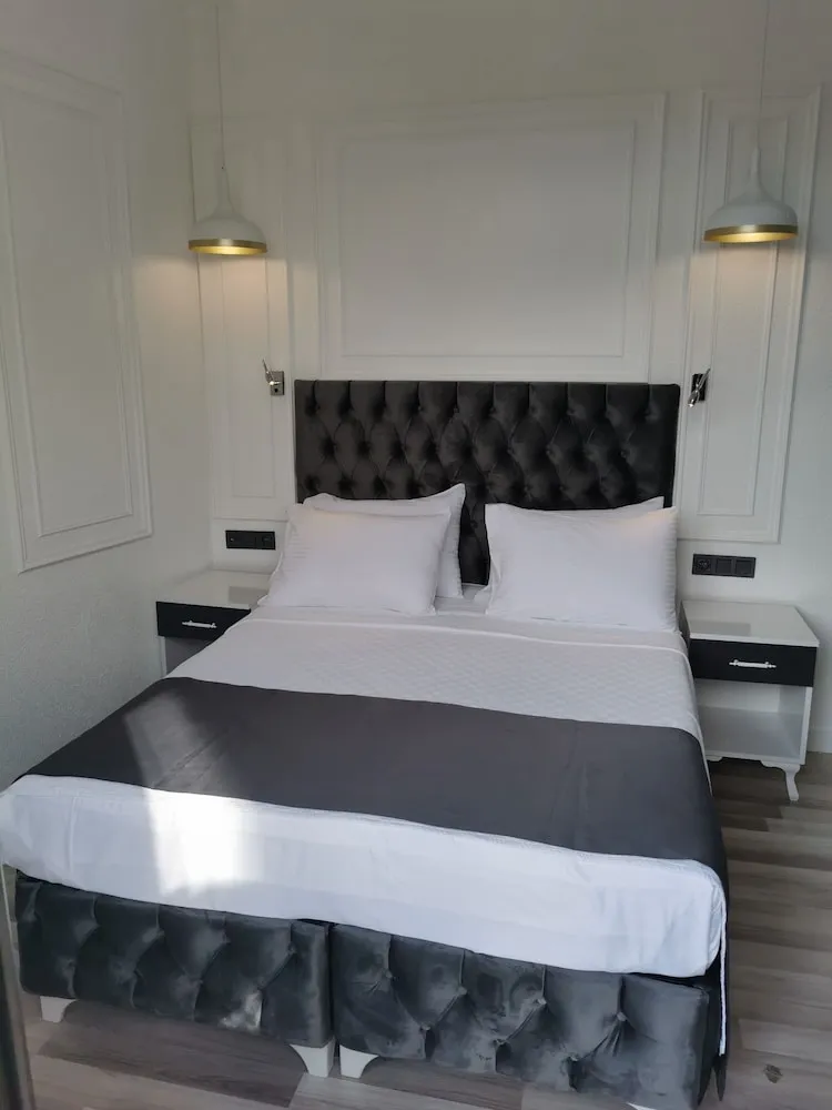 Balkonlu Cift Kisilik Oda