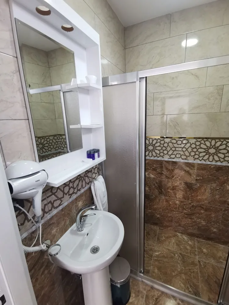 Balkonlu Cift Kisilik Oda