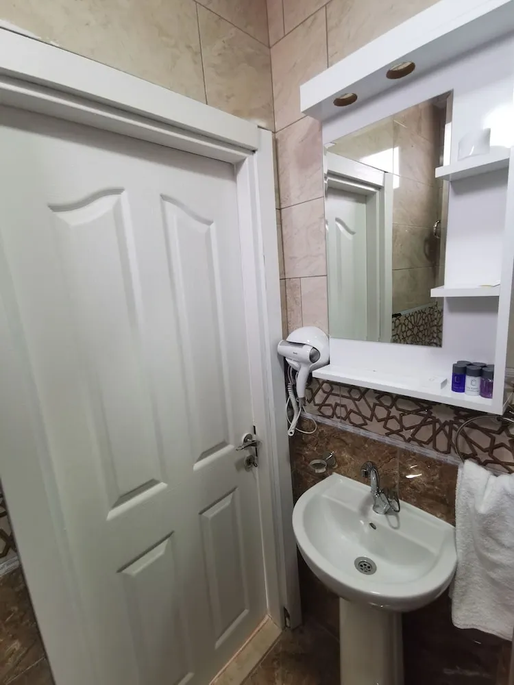 Balkonlu Cift Kisilik Oda