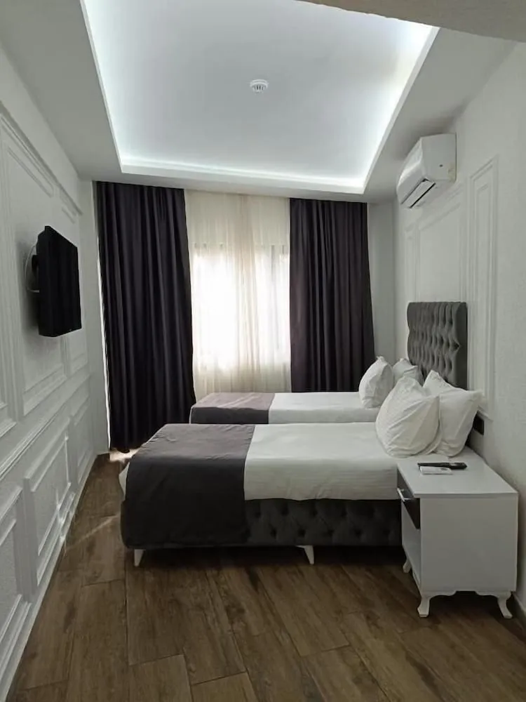 Standard Dört Kişilik Oda