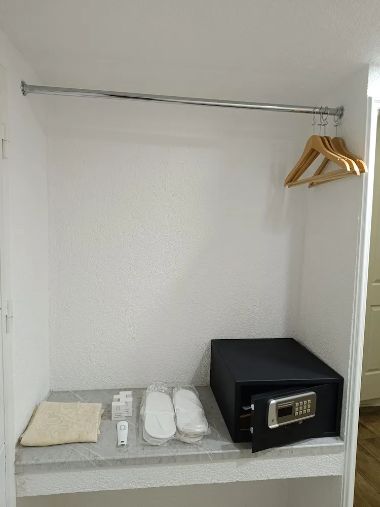 Standard Dört Kişilik Oda