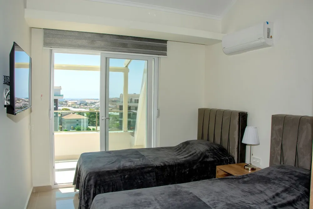 Family Çatı Katı Süiti (Penthouse)