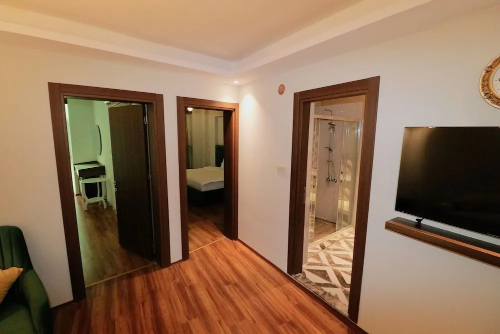 Super Family Suit, Multiple Beds, City View