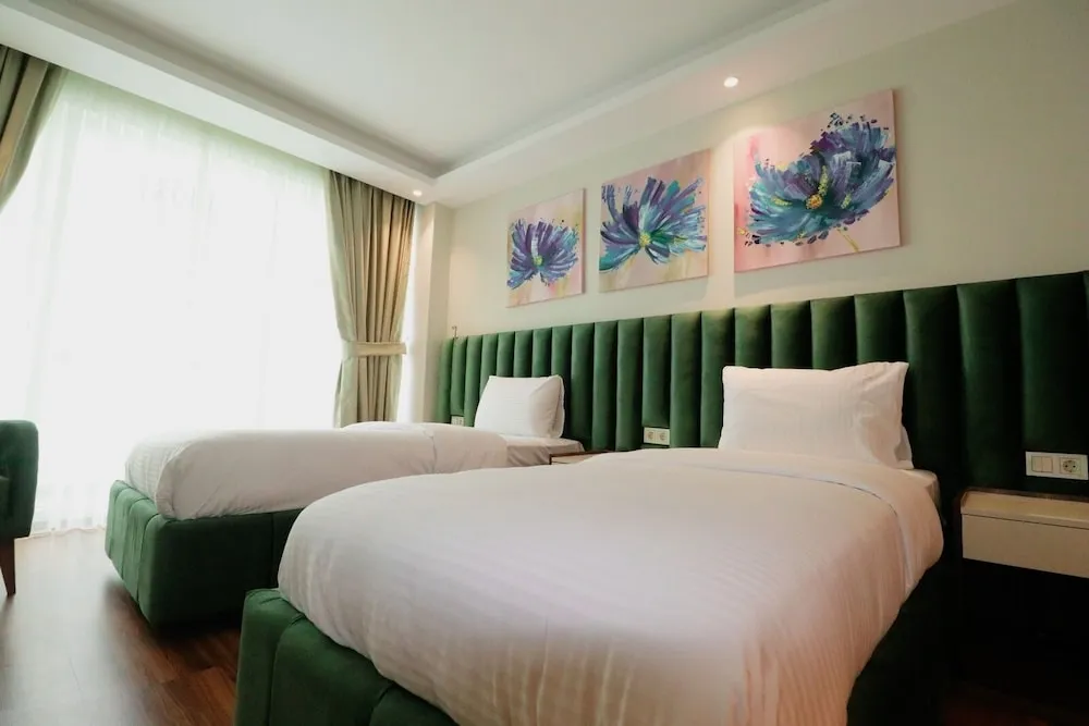 Family Suit, Multiple Beds, City View