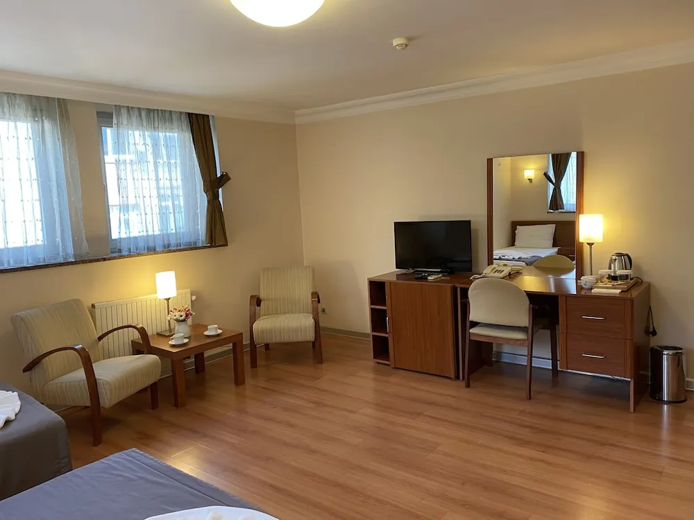 Superior Üç Kişilik Oda, Sigara İçilmez, Şehir Manzaralı