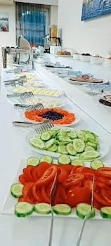 Triada Hotel Gayrettepe