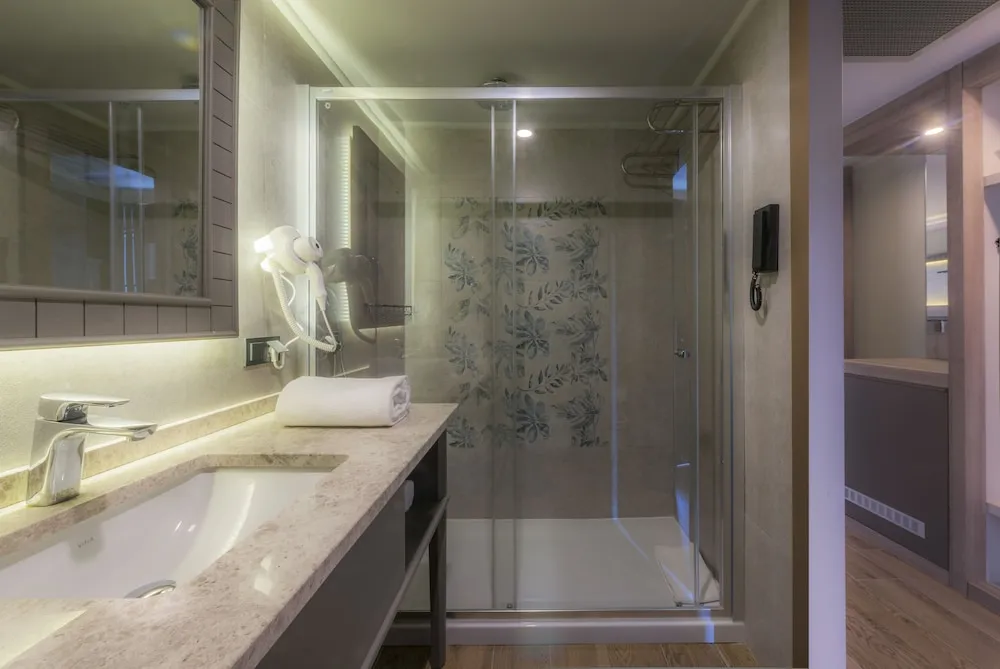 Standard Room Land View