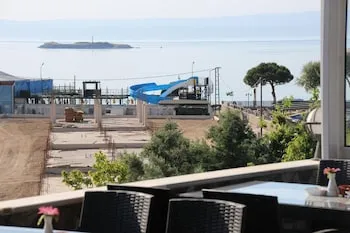 Avşa Güneş Otel