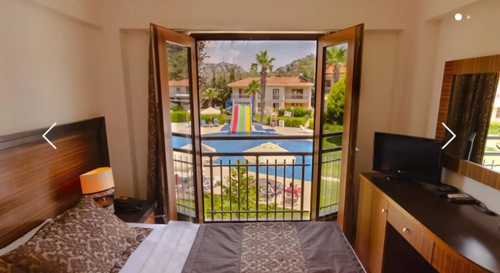 Classic Room with French Balcony