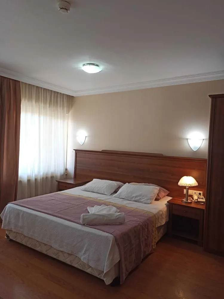 Superior Tek Büyük Yataklı Oda