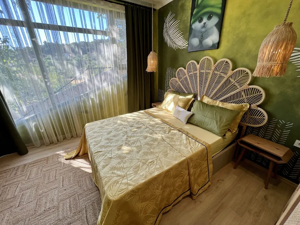 Green Deluxe Room