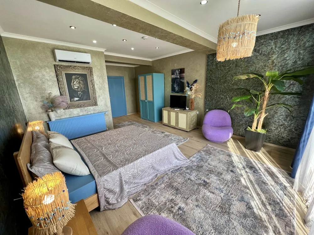 Blue Deluxe Room