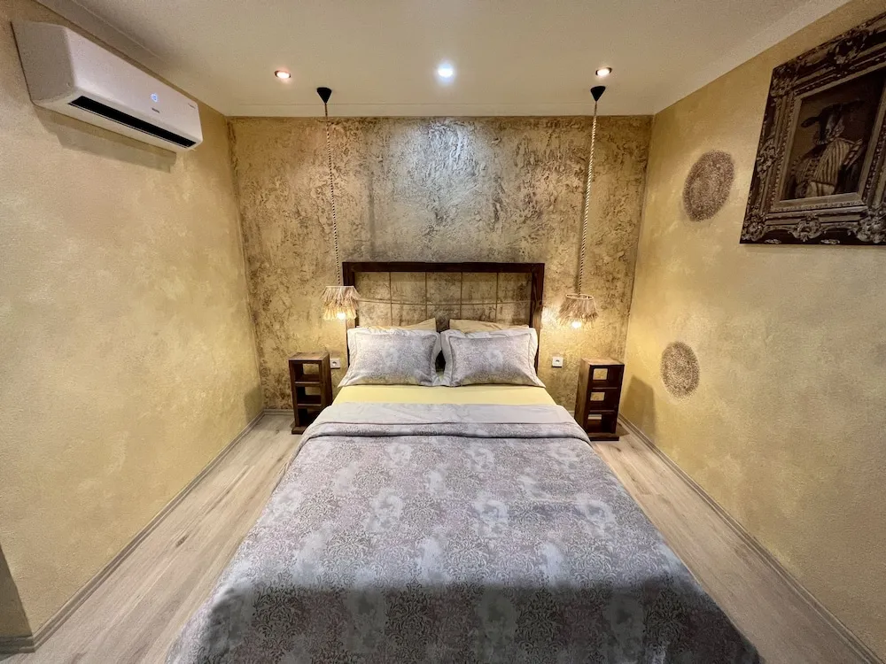Brown Deluxe Room