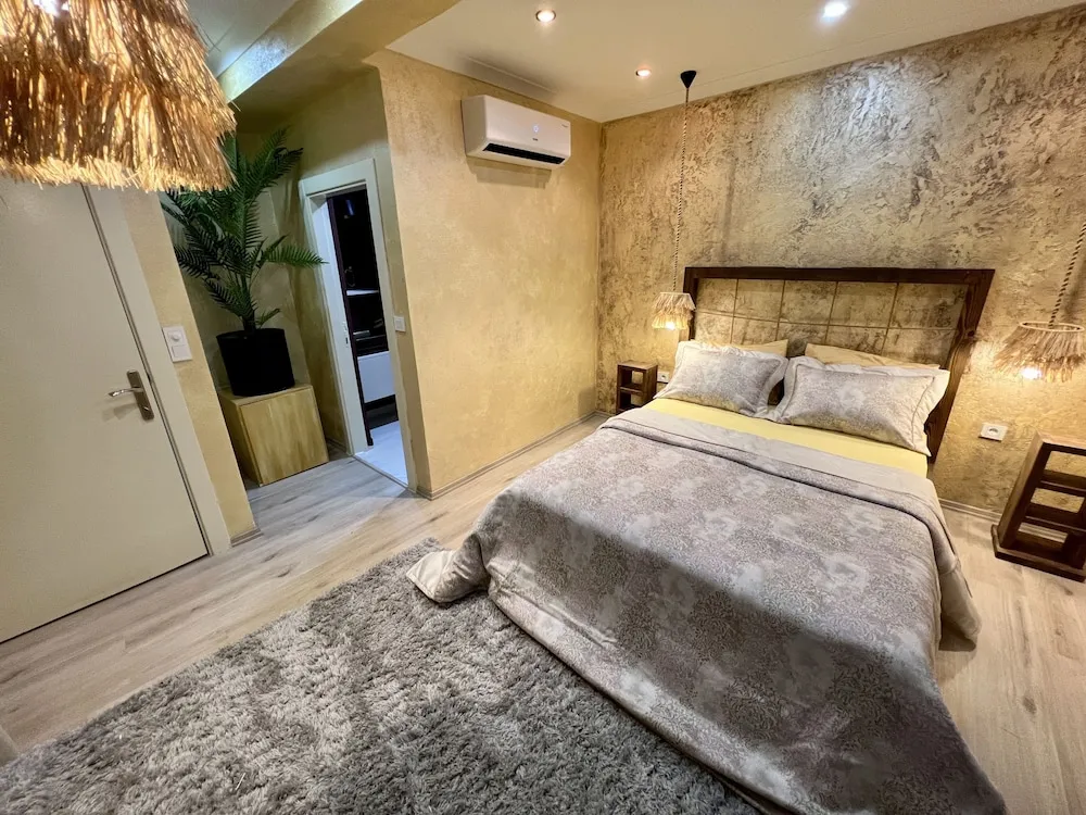 Brown Deluxe Room