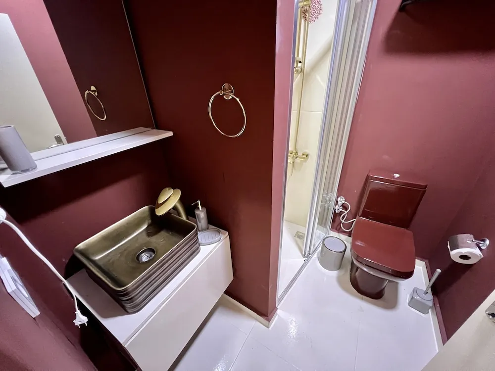 Brown Deluxe Room