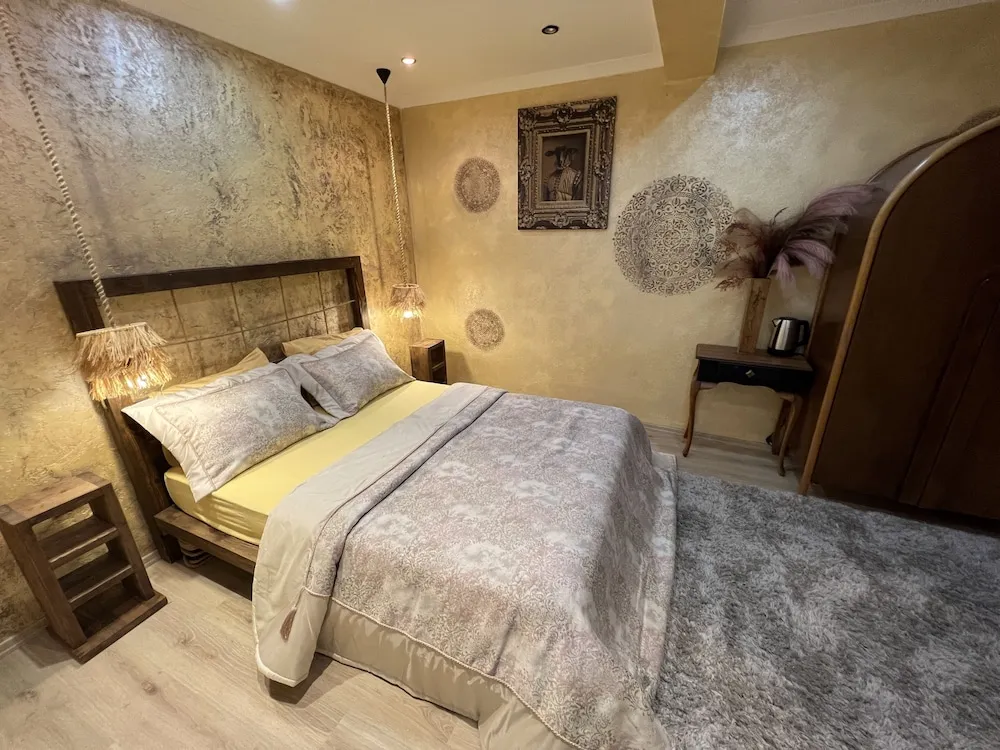 Brown Deluxe Room