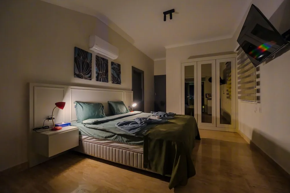 King Room