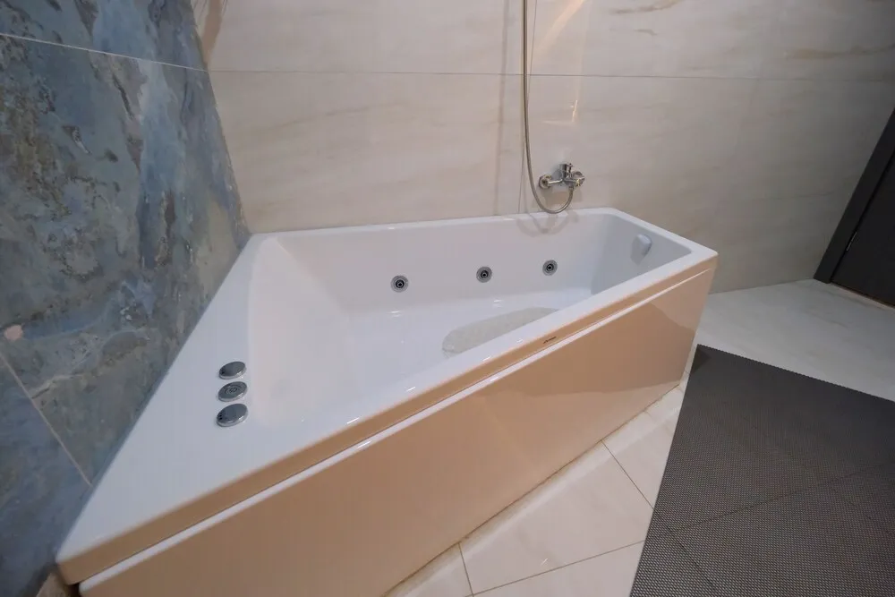 Deluxe Oda, 1 Yatak Odası, Balkon, Havuz Manzaralı