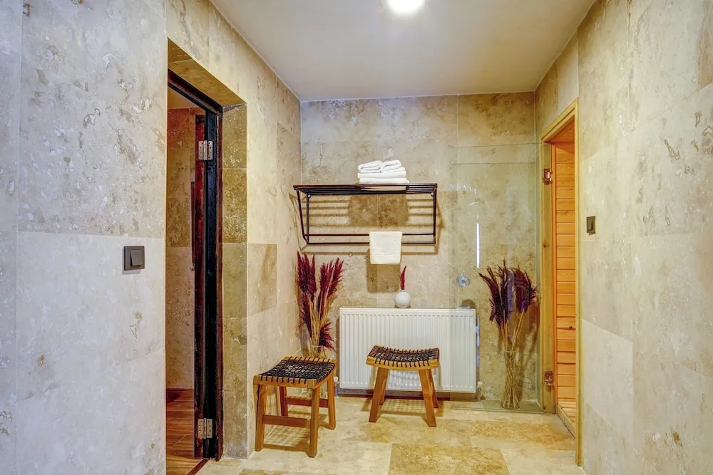 King Suite with Hammam and Sauna