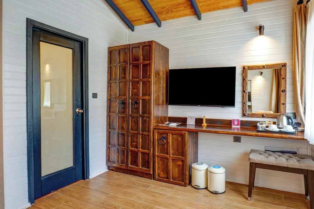 Bungalow Garden View Room