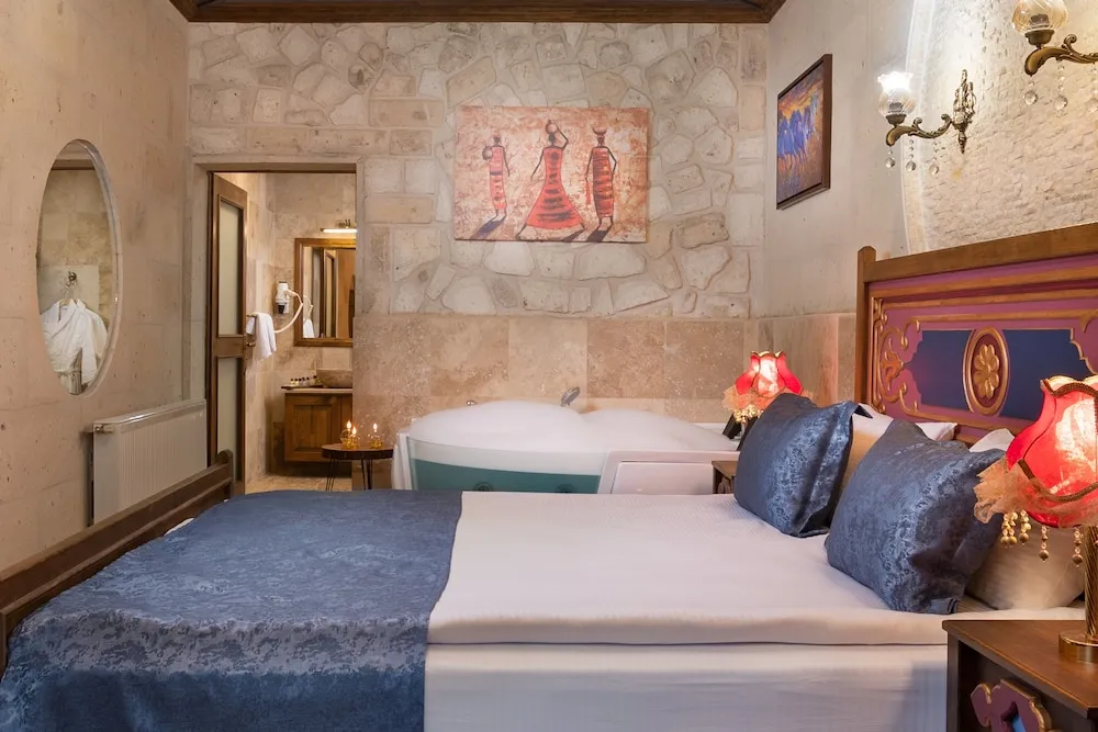 Romantic Tek Büyük Yataklı Oda