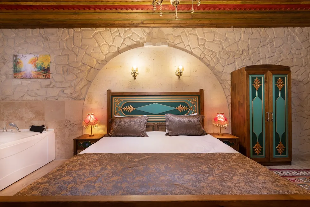 Romantic Tek Büyük Yataklı Oda