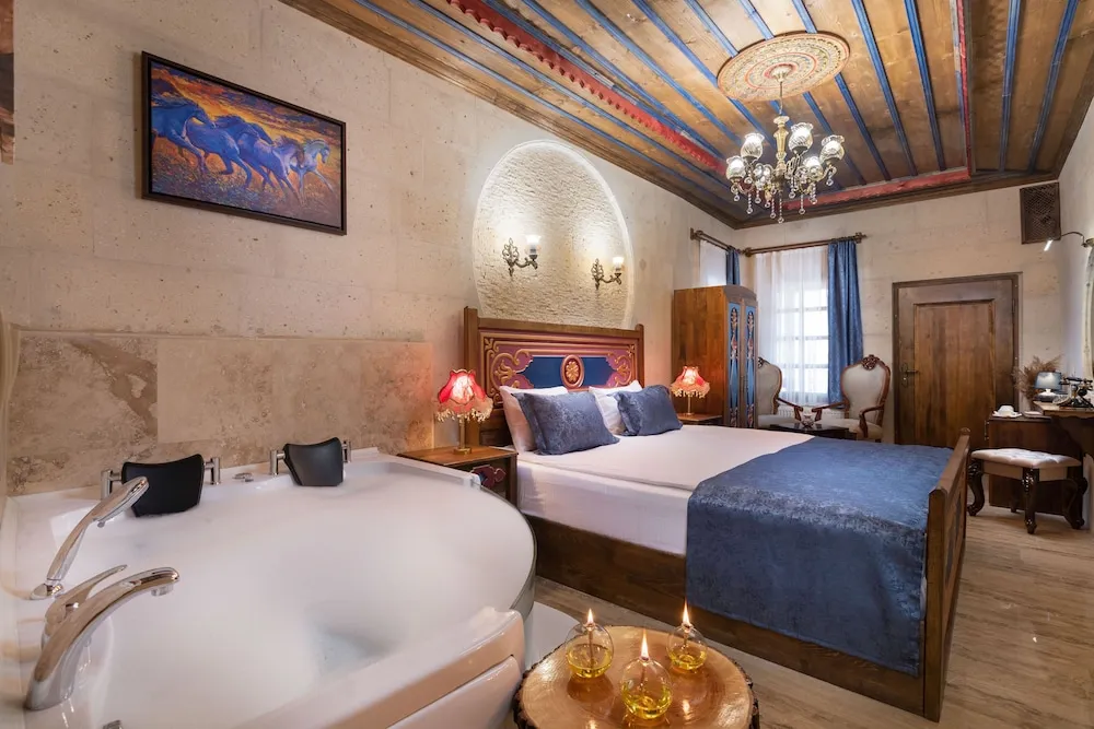 Romantic Tek Büyük Yataklı Oda