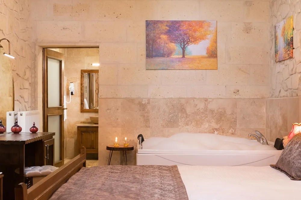 Romantic Tek Büyük Yataklı Oda