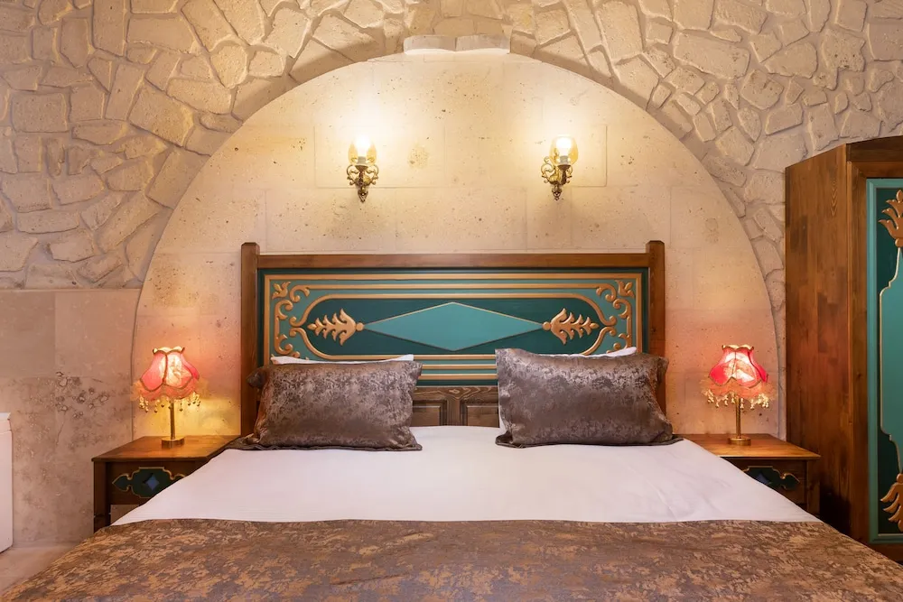 Romantic Tek Büyük Yataklı Oda