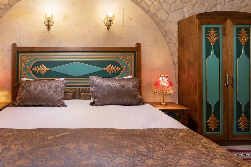 Romantic Tek Büyük Yataklı Oda